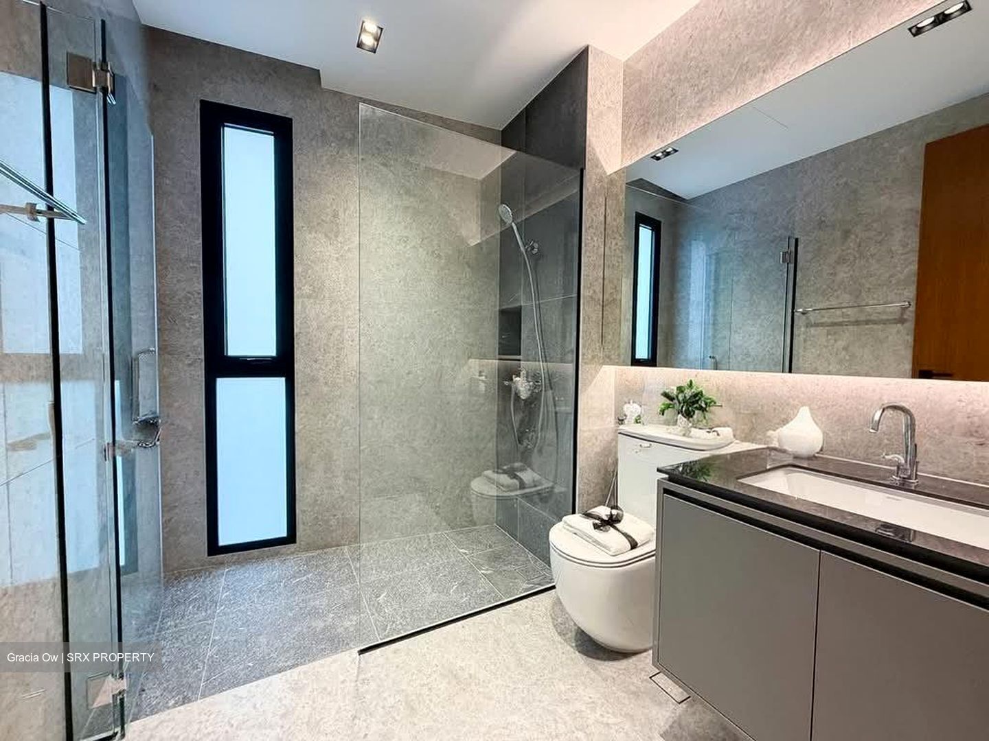 Sembawang Straits Estate (D27), Terrace #576115541